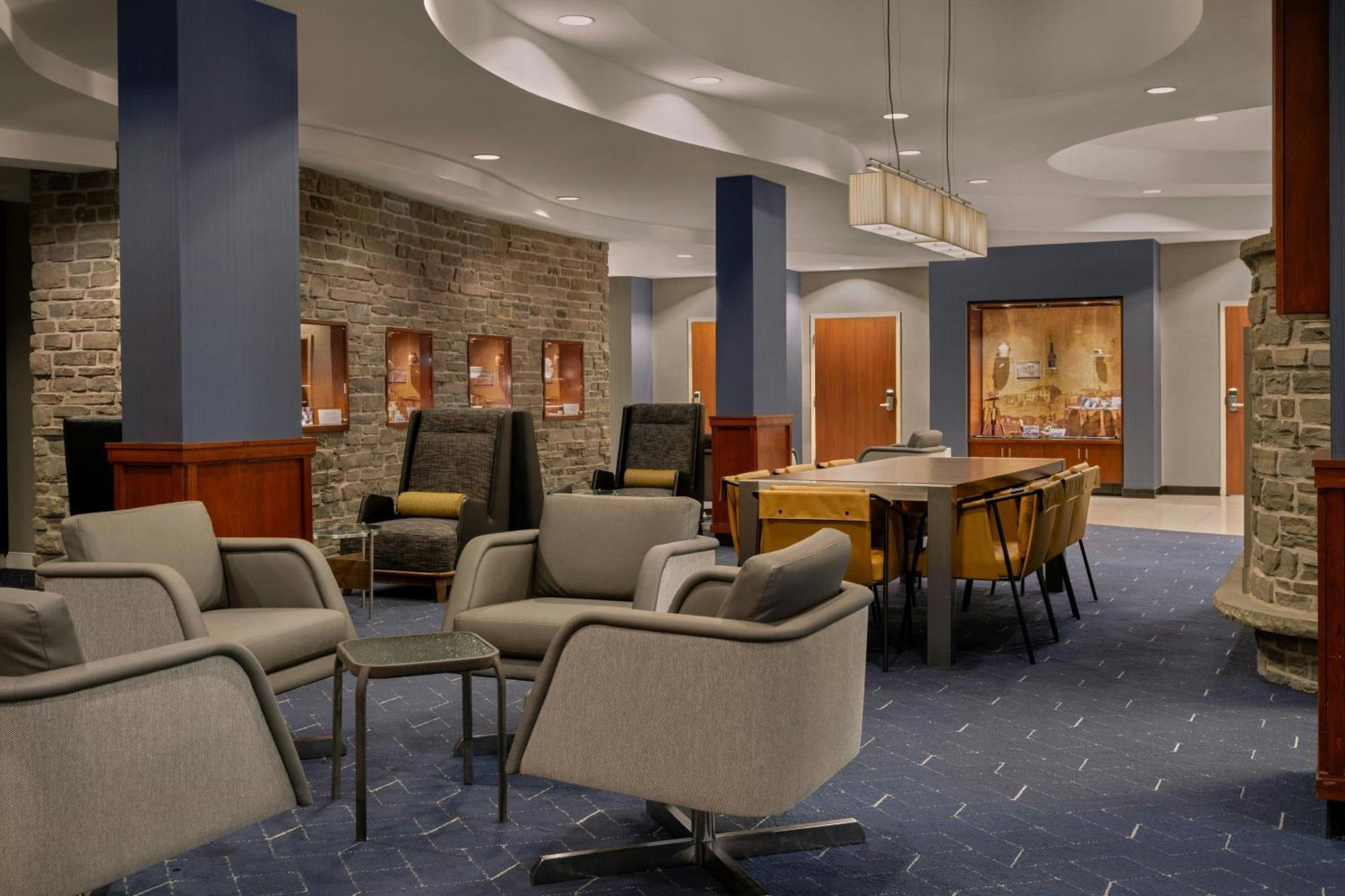 Hotel Courtyard By Marriott Downtown