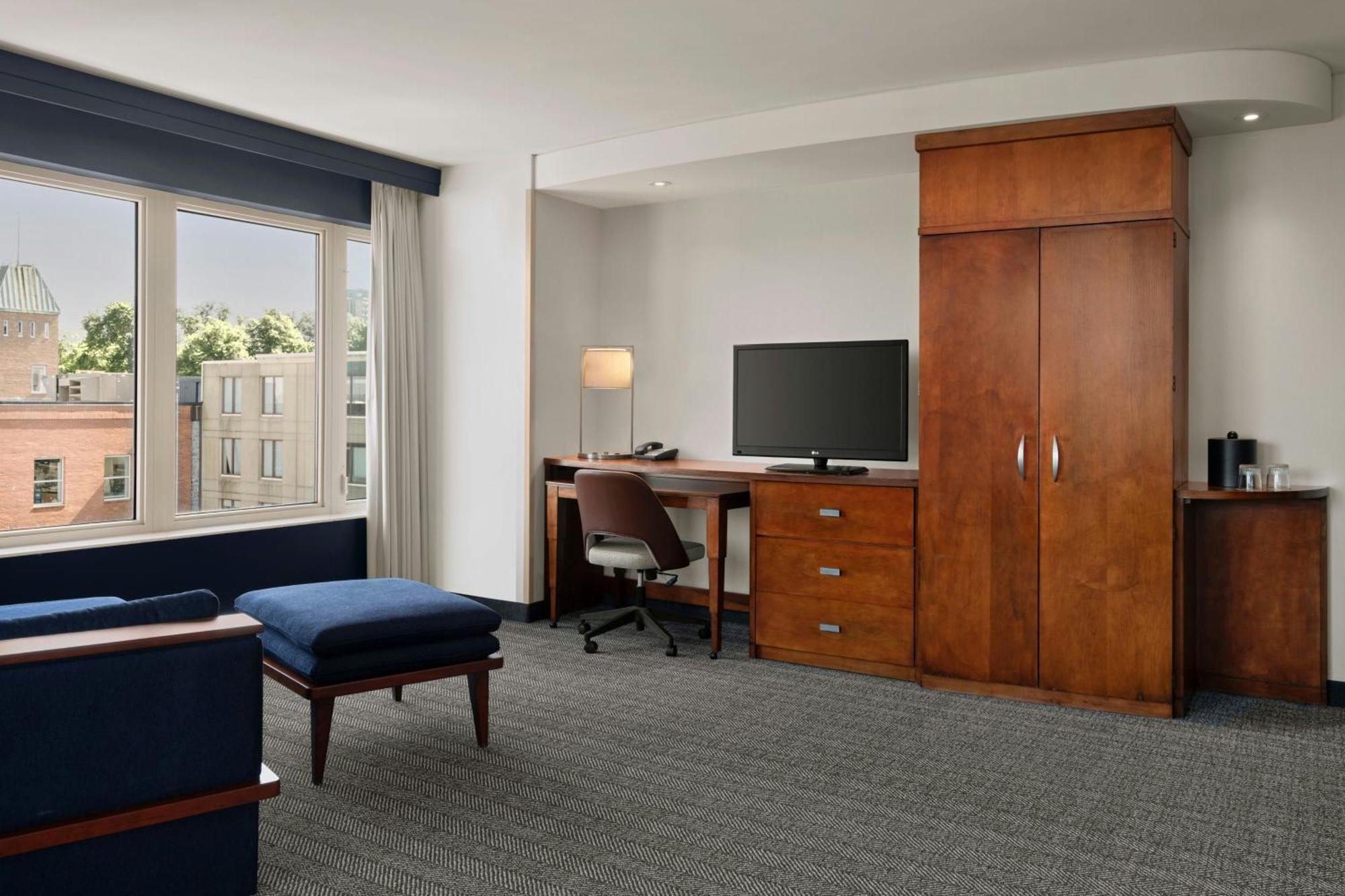 Hotel Courtyard By Marriott Downtown 3*