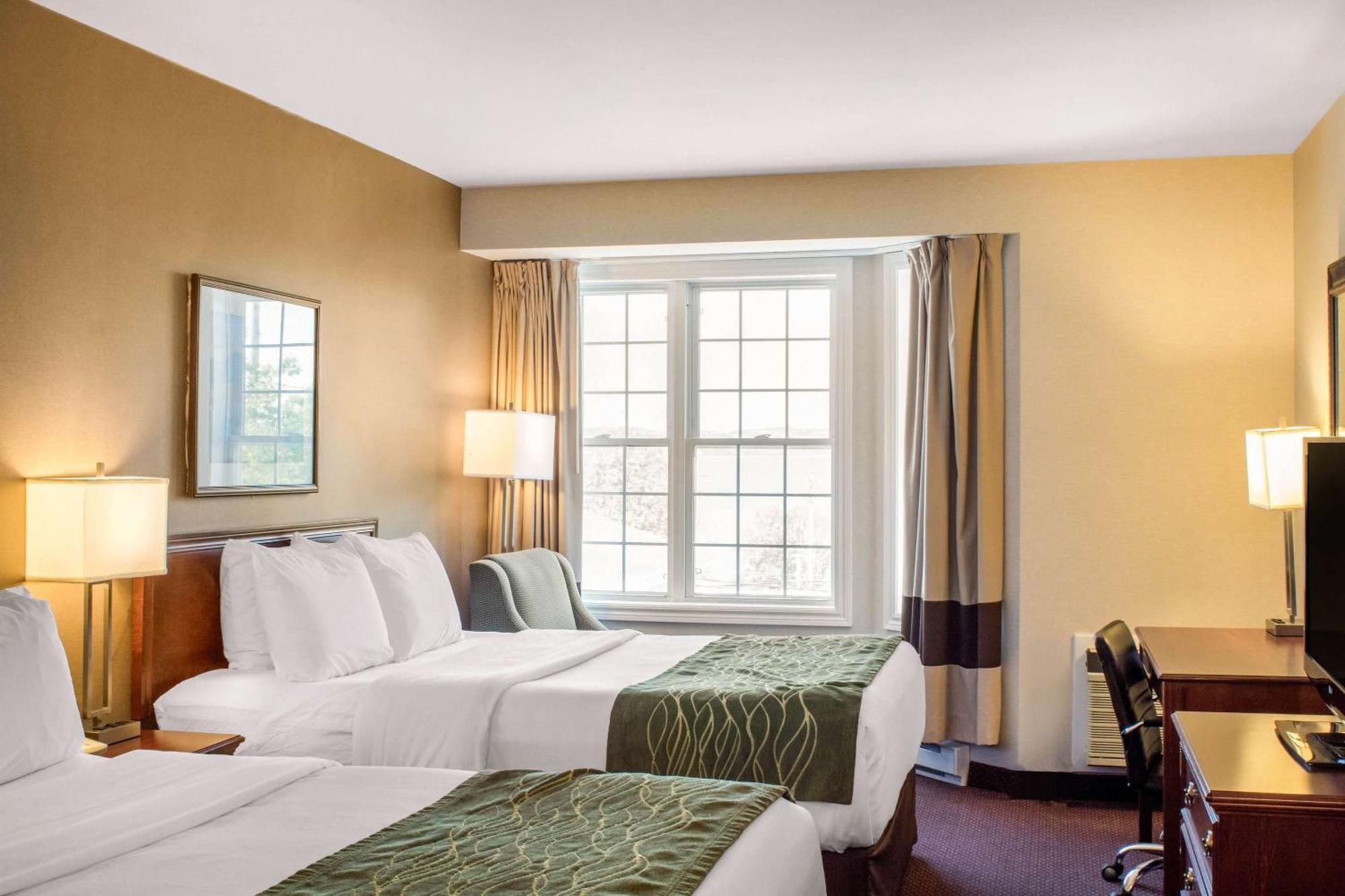 Comfort Inn 3*