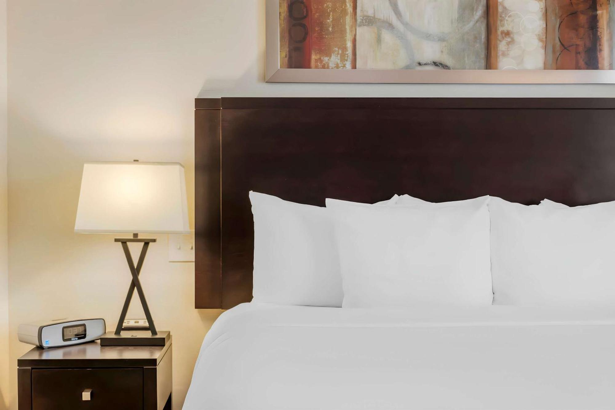 Comfort Bayer's 4* Halifax