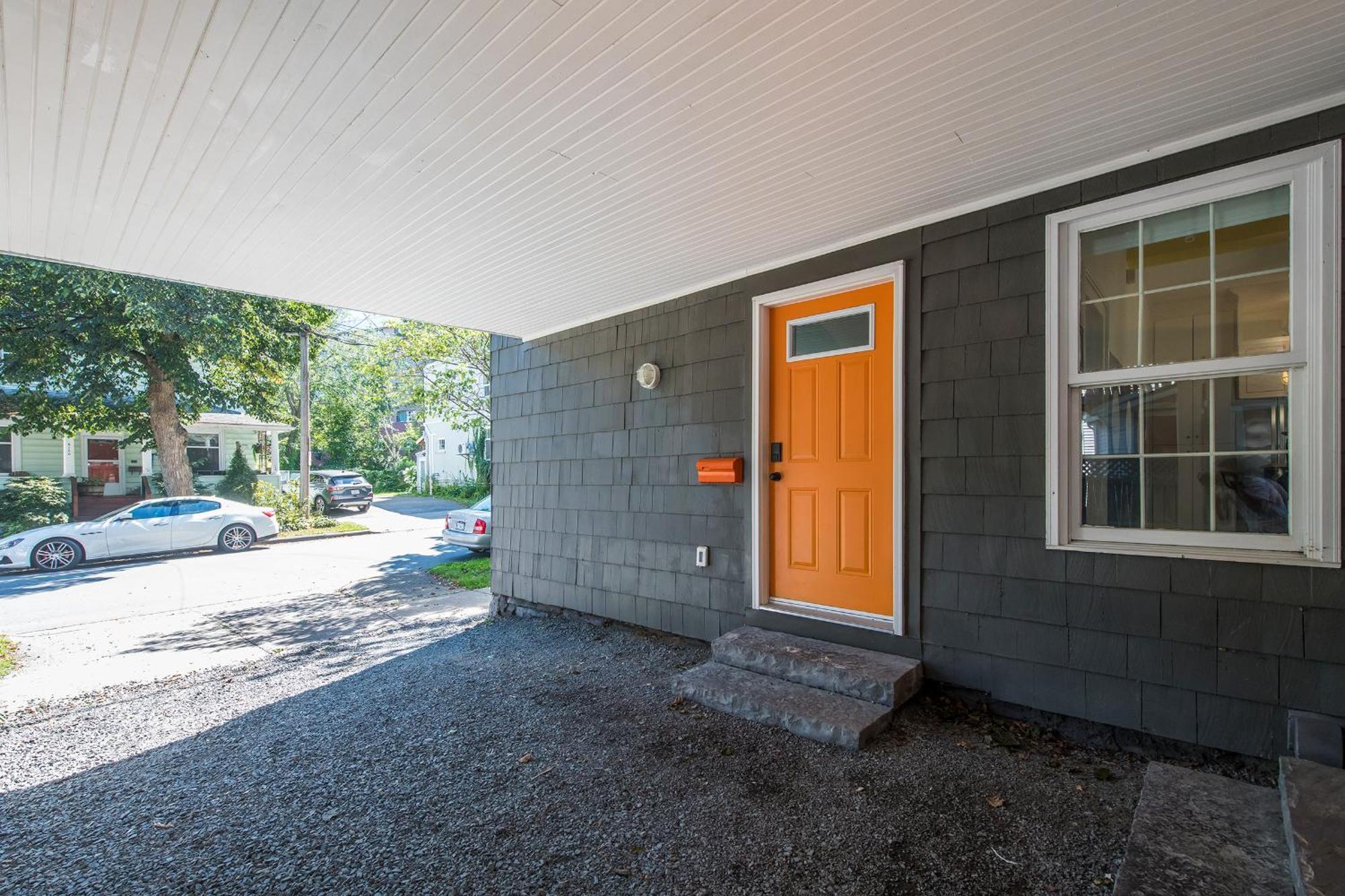 Downtown Sustainable Garden House *
