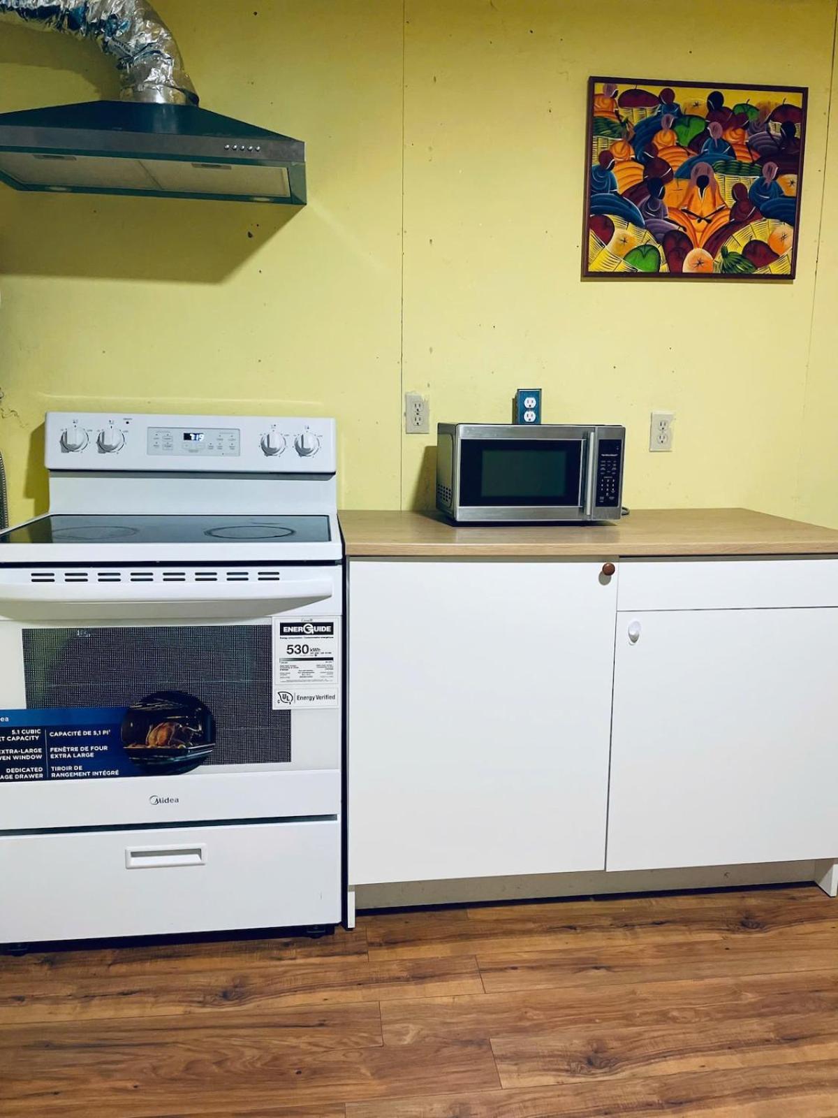 Spacious And Cozy * Halifax