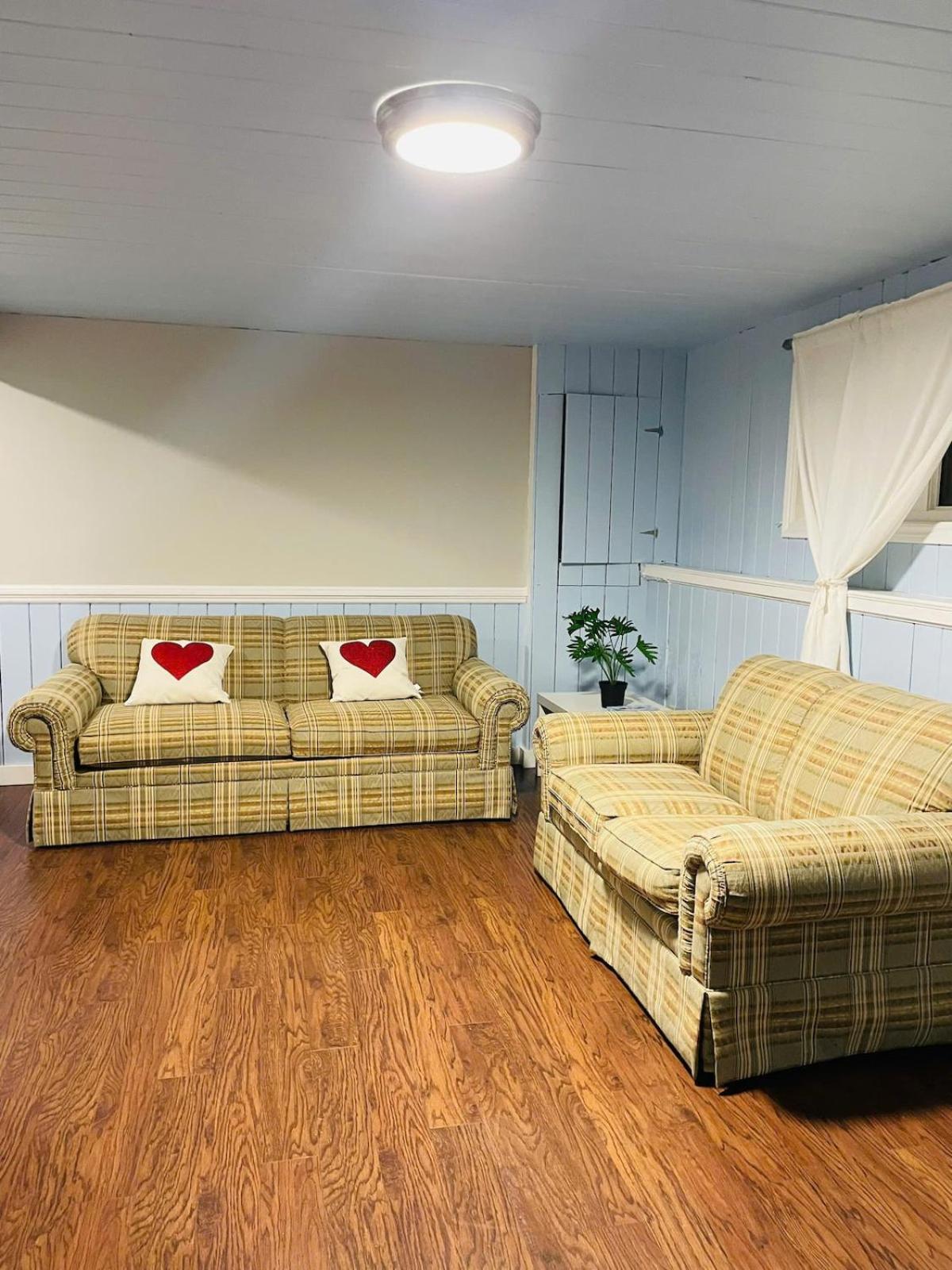 Apartment Spacious And Cozy Halifax