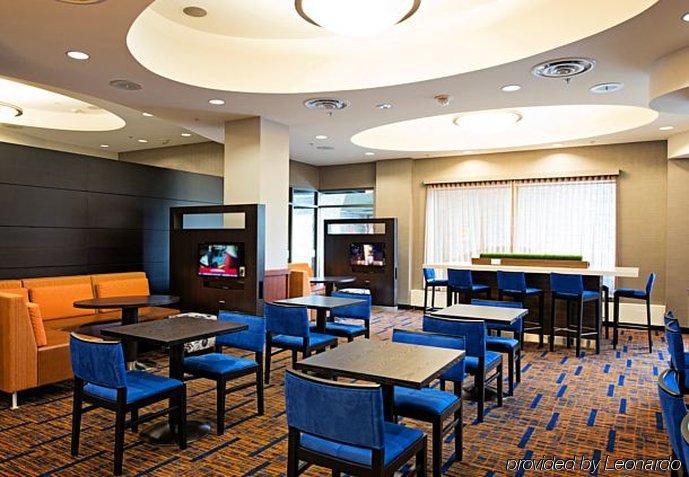 Courtyard By Marriott Downtown Hotel Halifax