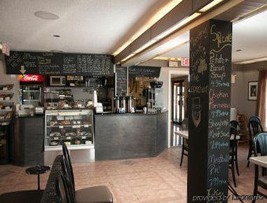 Motel Bluenose &