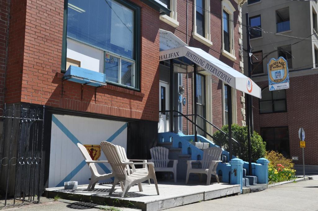 Hi Heritage House Hostel Halifax