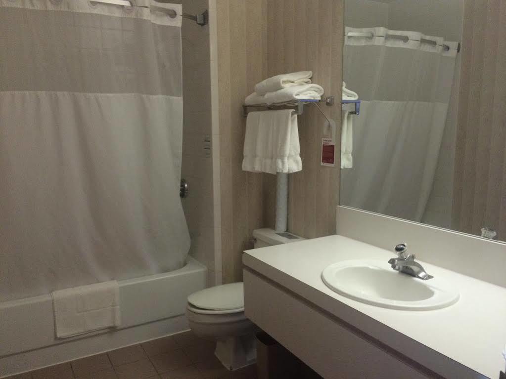 Hotel Delta By Marriott Dartmouth 4*