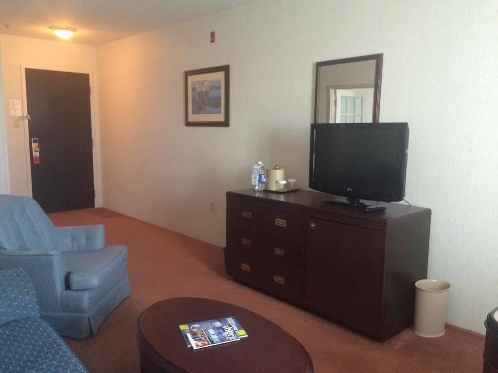 Delta By Marriott Dartmouth Hotel