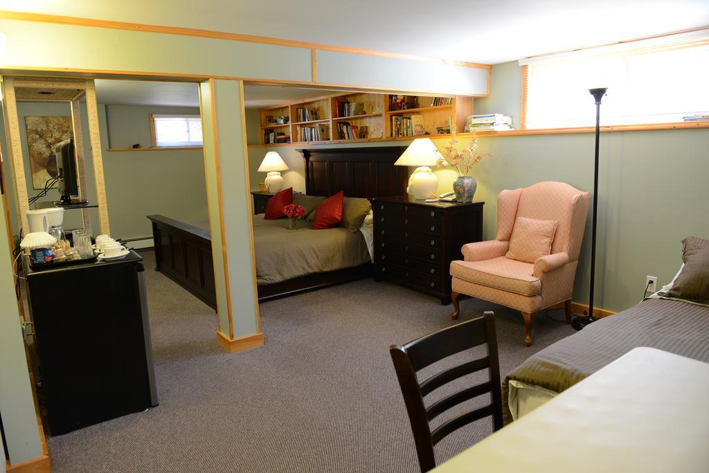 At Robie's End Bed & Breakfast