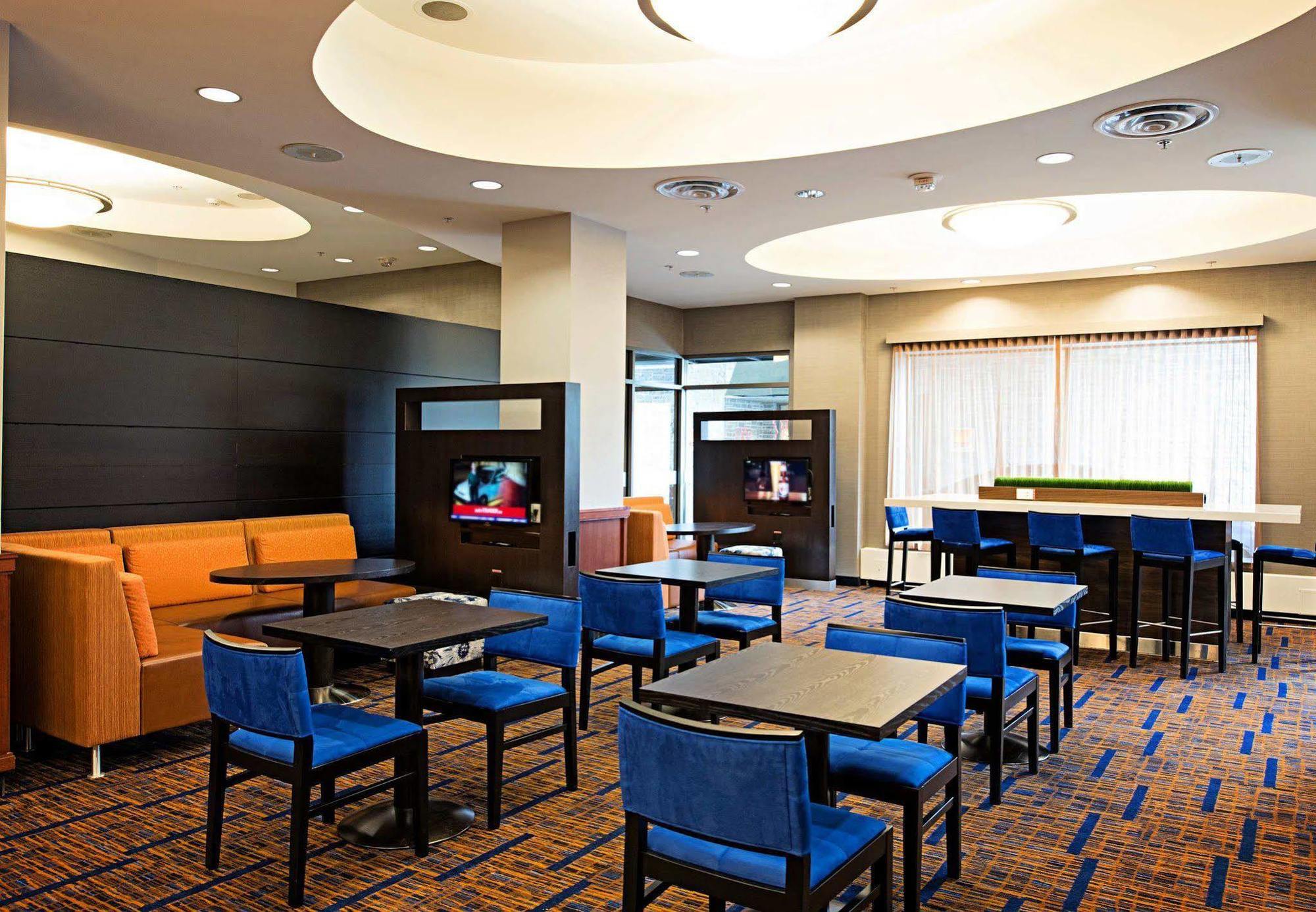 Hotel Courtyard By Marriott Downtown