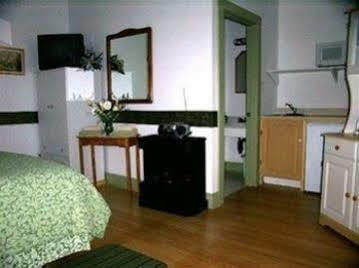 Anchorage House And Cottages Hotel *