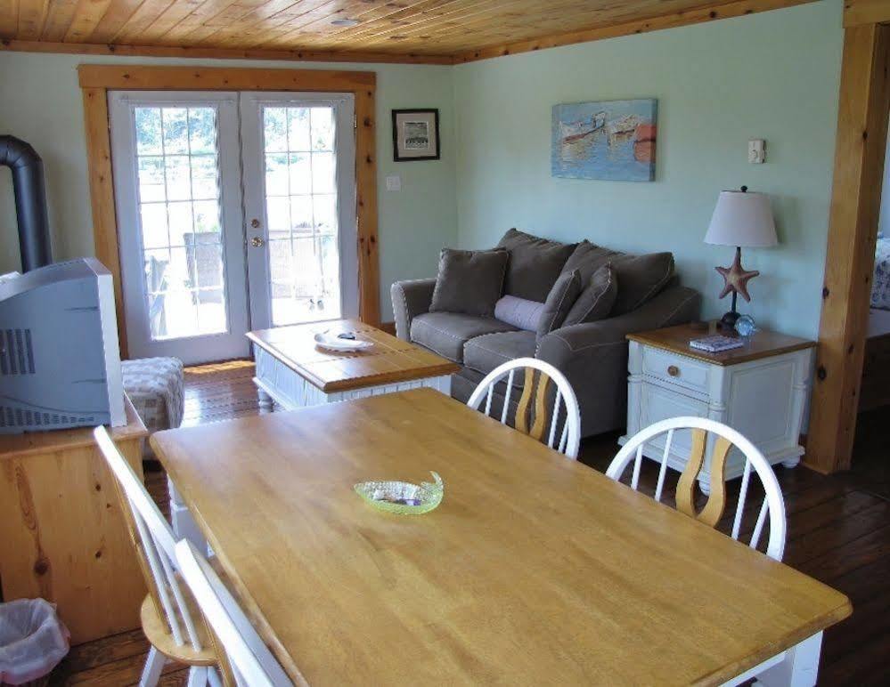 Chalet Larinda's Landing Oceanfront Cottages Halifax
