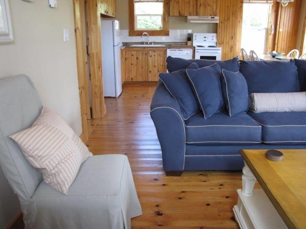 Larinda's Landing Oceanfront Cottages * Halifax