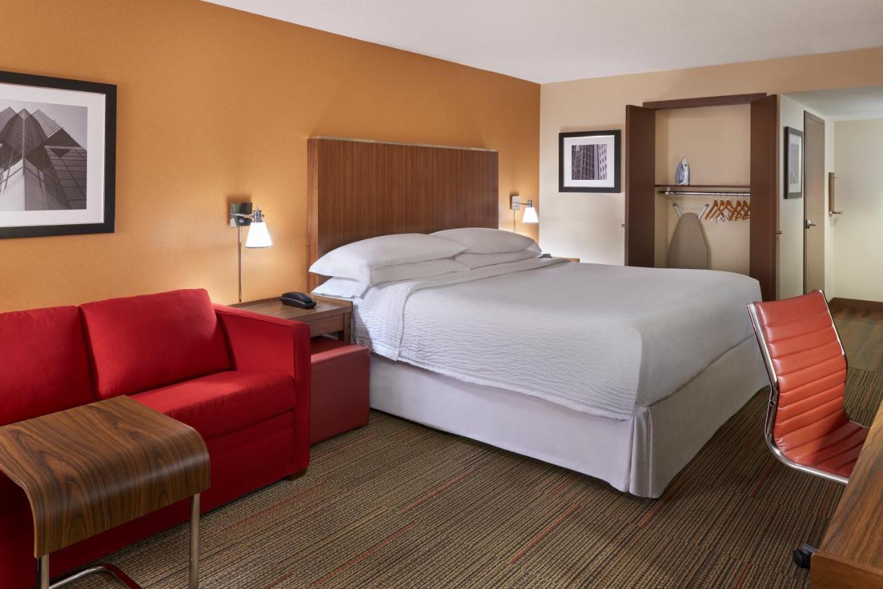 Four Points By Sheraton Hotel 4*