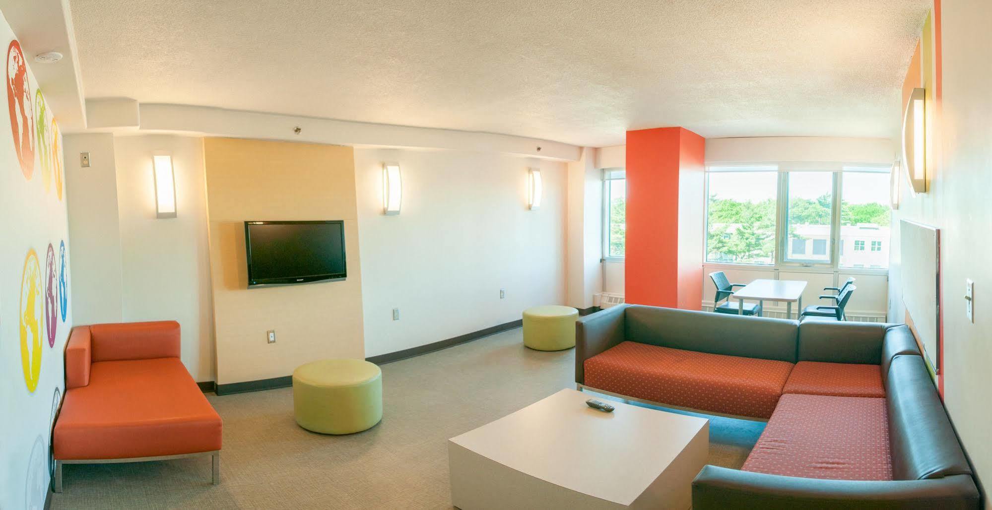 Hotel Saint Mary's University Summer 2*