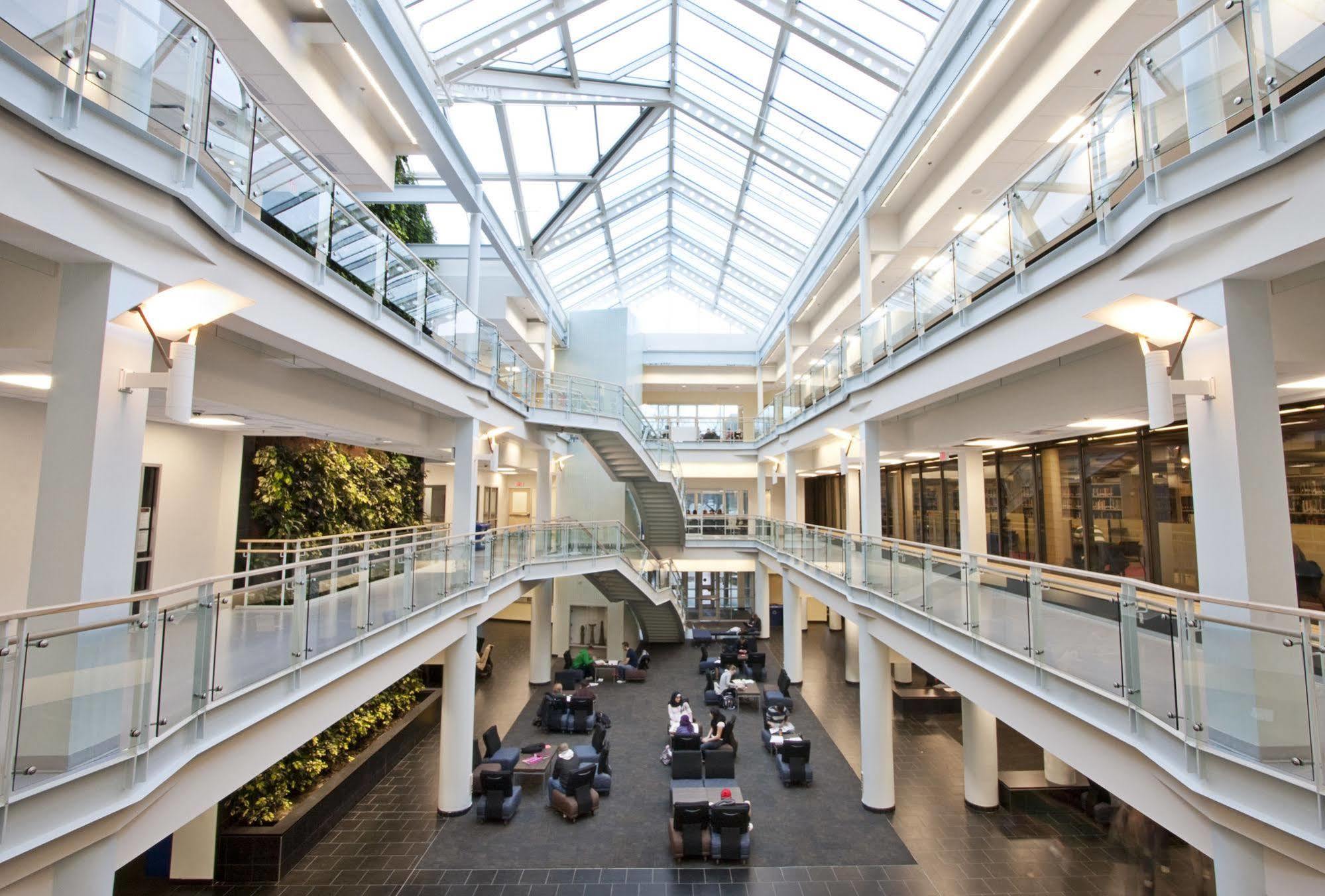 Hotel Saint Mary's University Summer Halifax