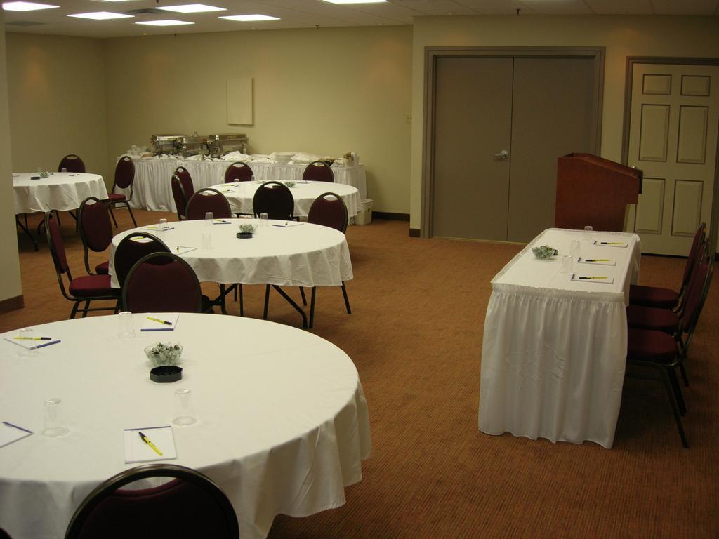 Dartmouth Oceanview Hotel