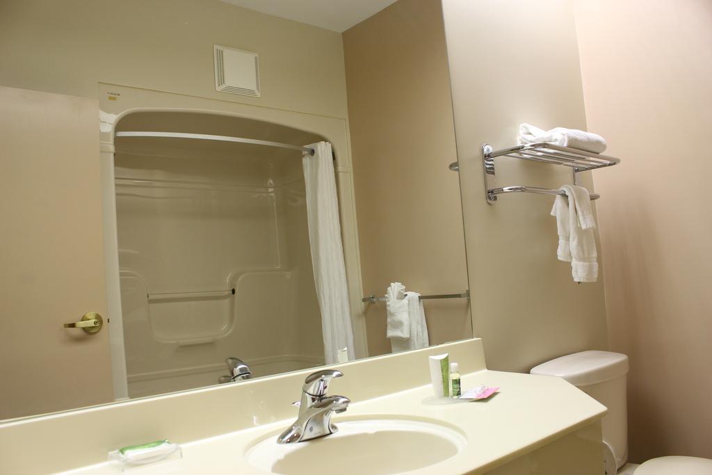 Coastal Halifax - Bayers 3*