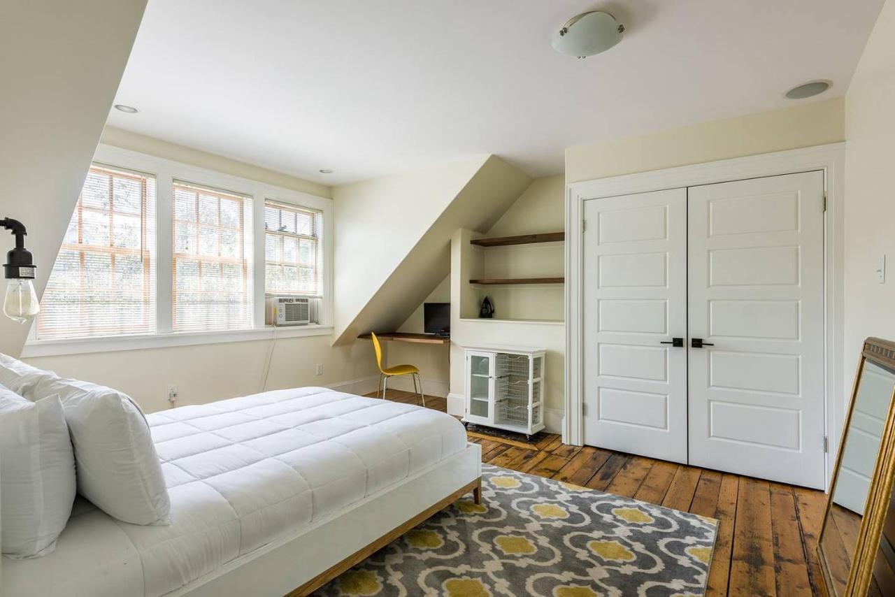 Downtown Hfx Heritage With Luxury Finishes Holiday home