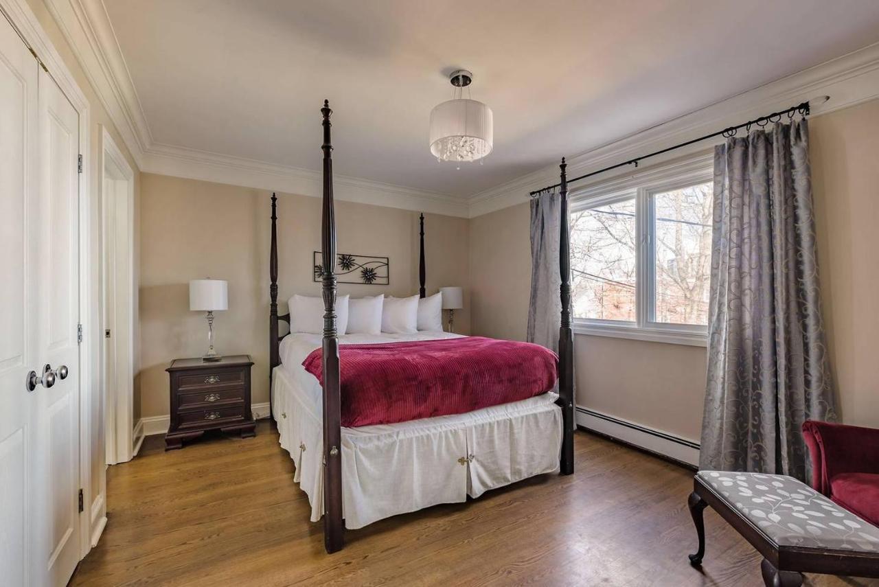 Desired In South End Holiday home
