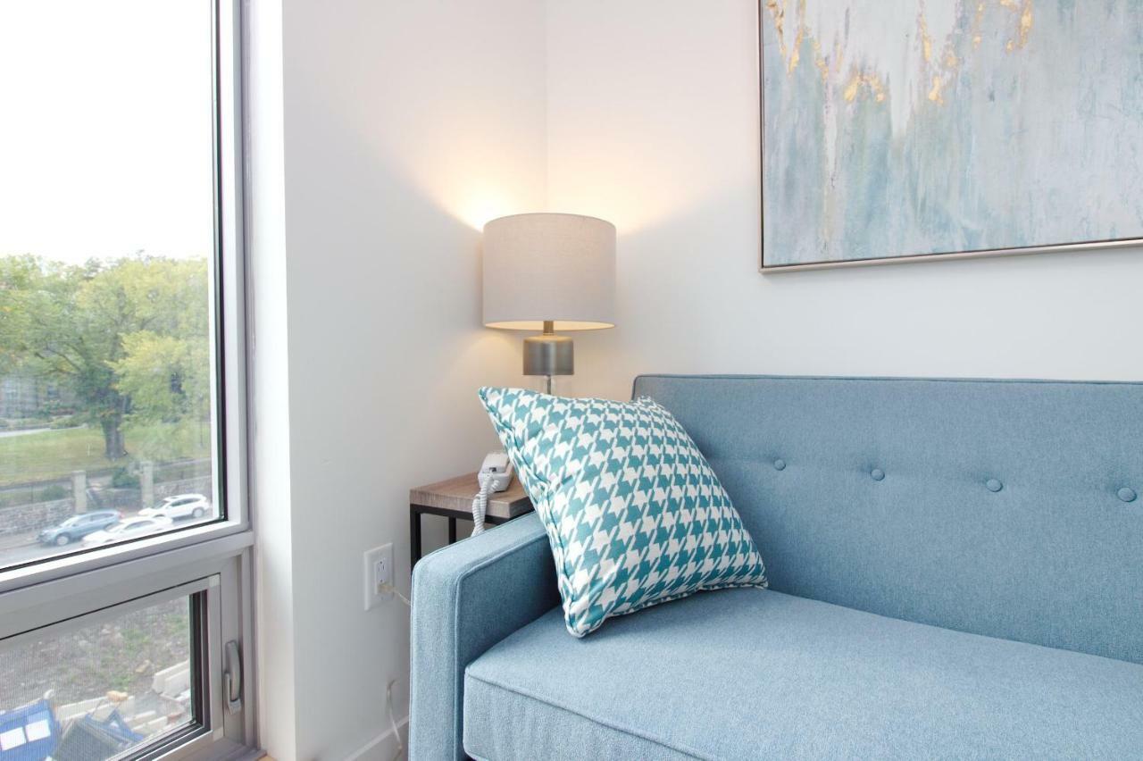Moore Suites - The Alexander *