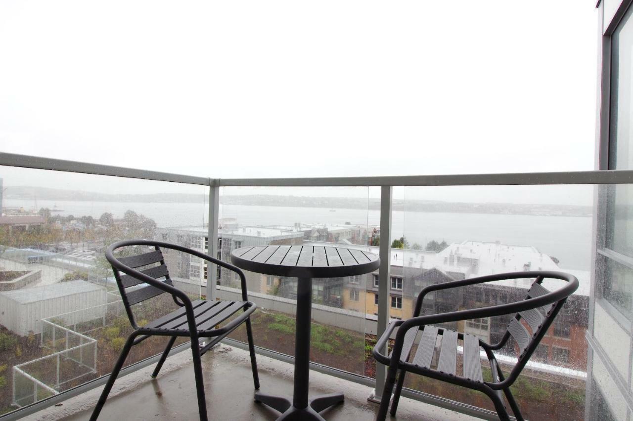 Moore Suites - The Alexander Apartment *