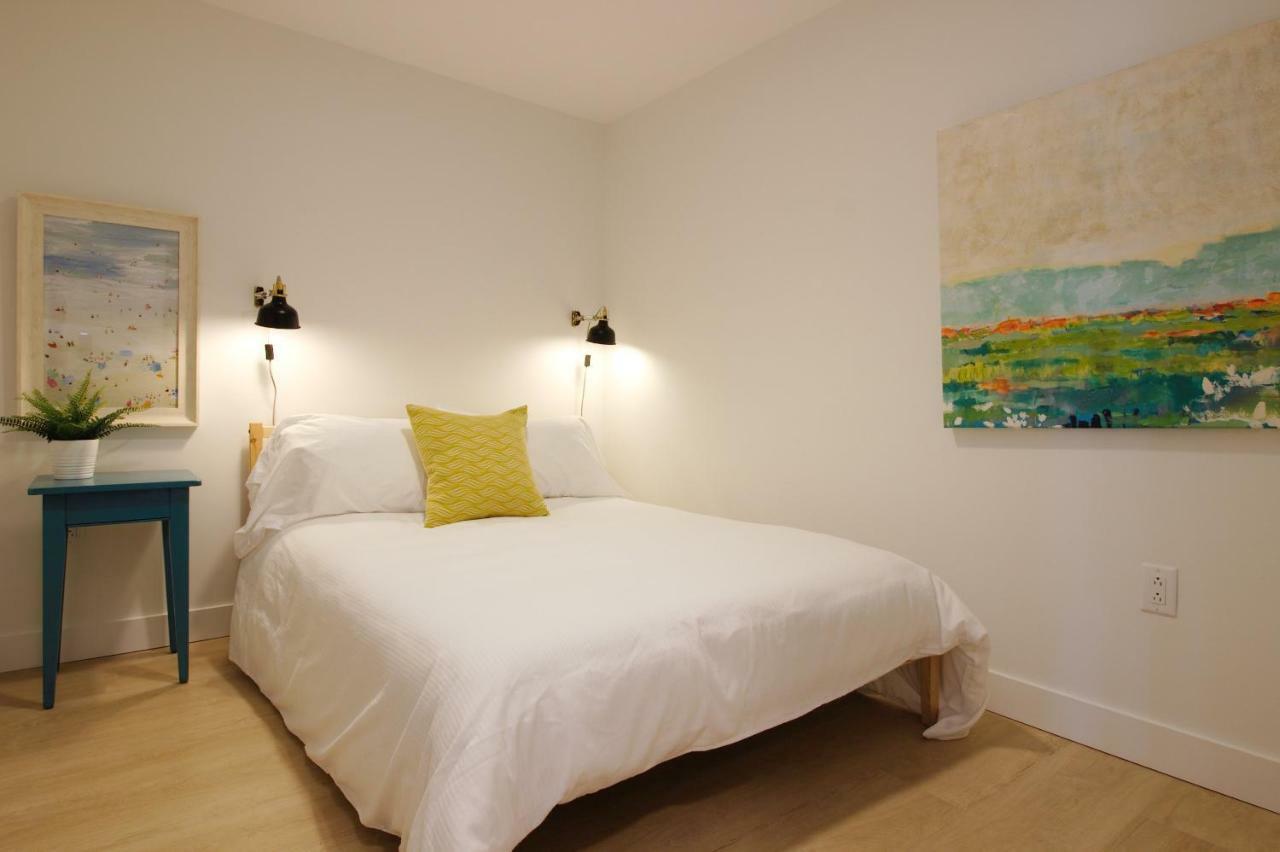 Moore Suites - The Alexander Halifax
