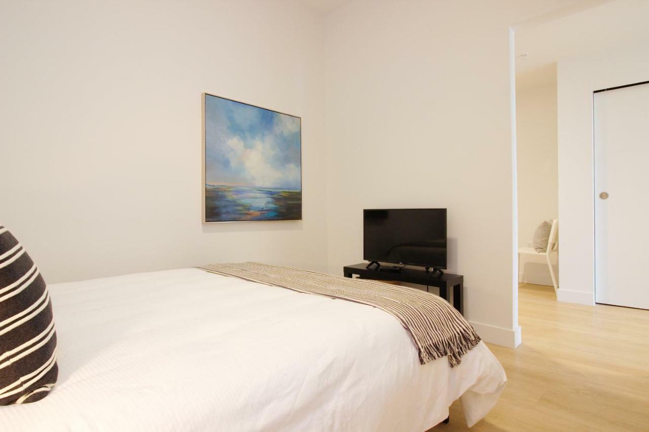 Moore Suites - The Alexander * Halifax