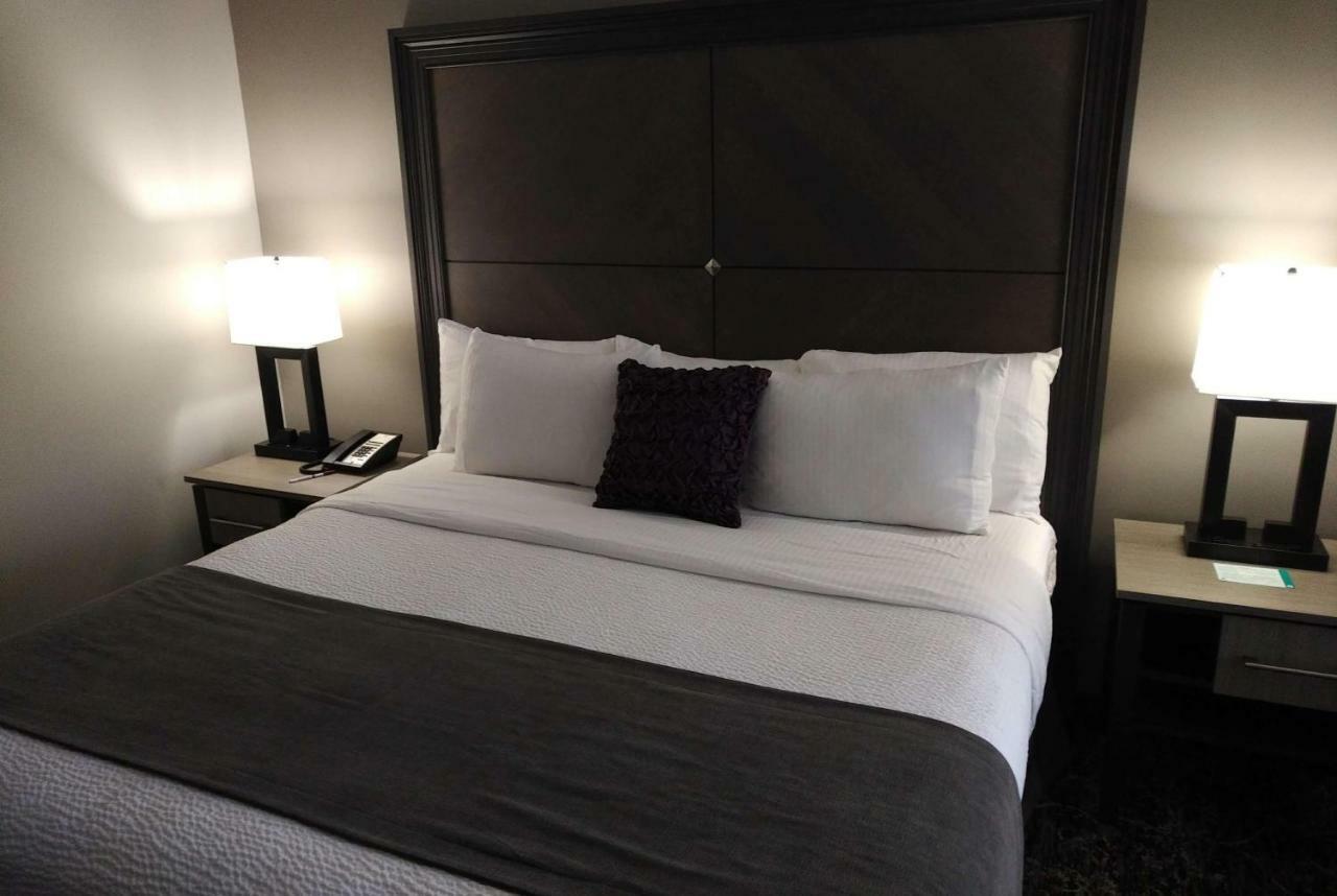 Chateau Bedford Trademark Collection By Wyndham Halifax