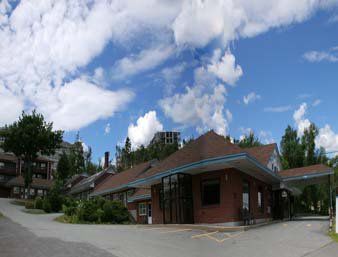 Motel Bluenose &