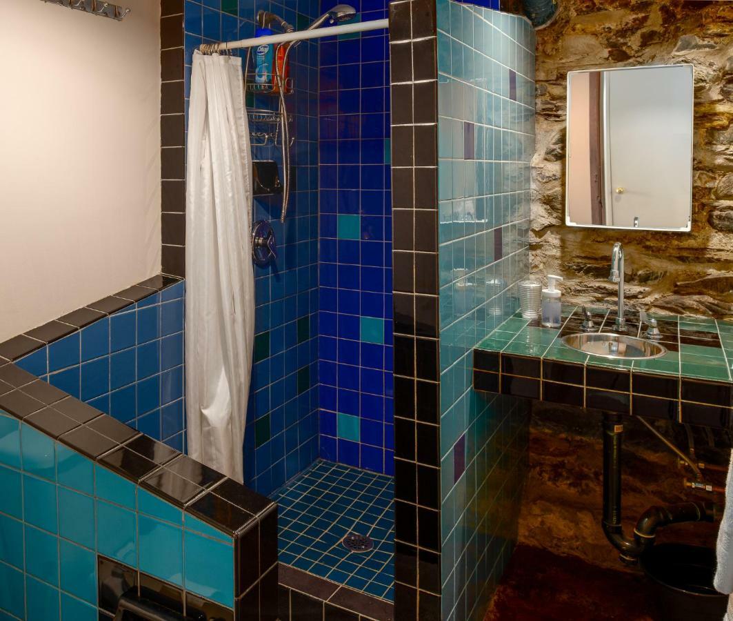 Apartment 1217 Queen Street