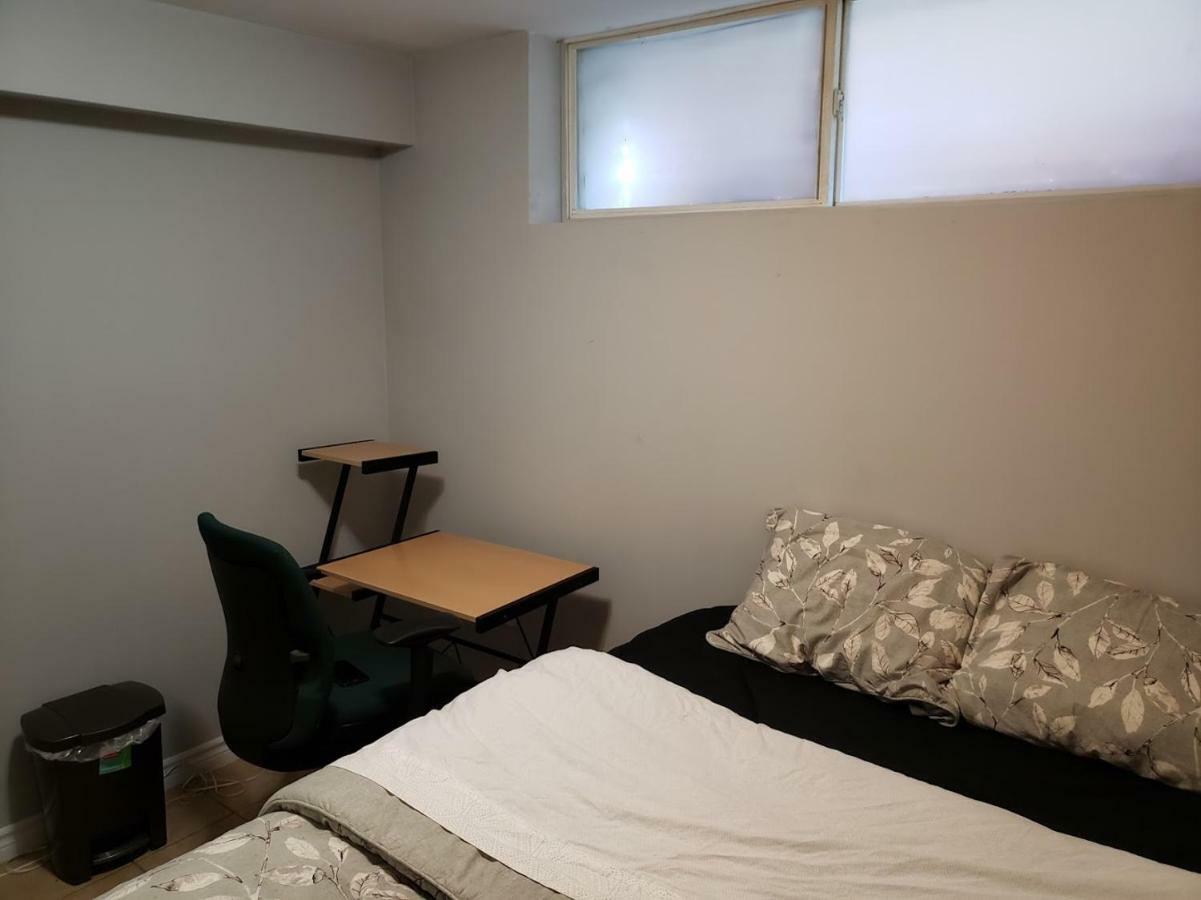 Private In Downtown