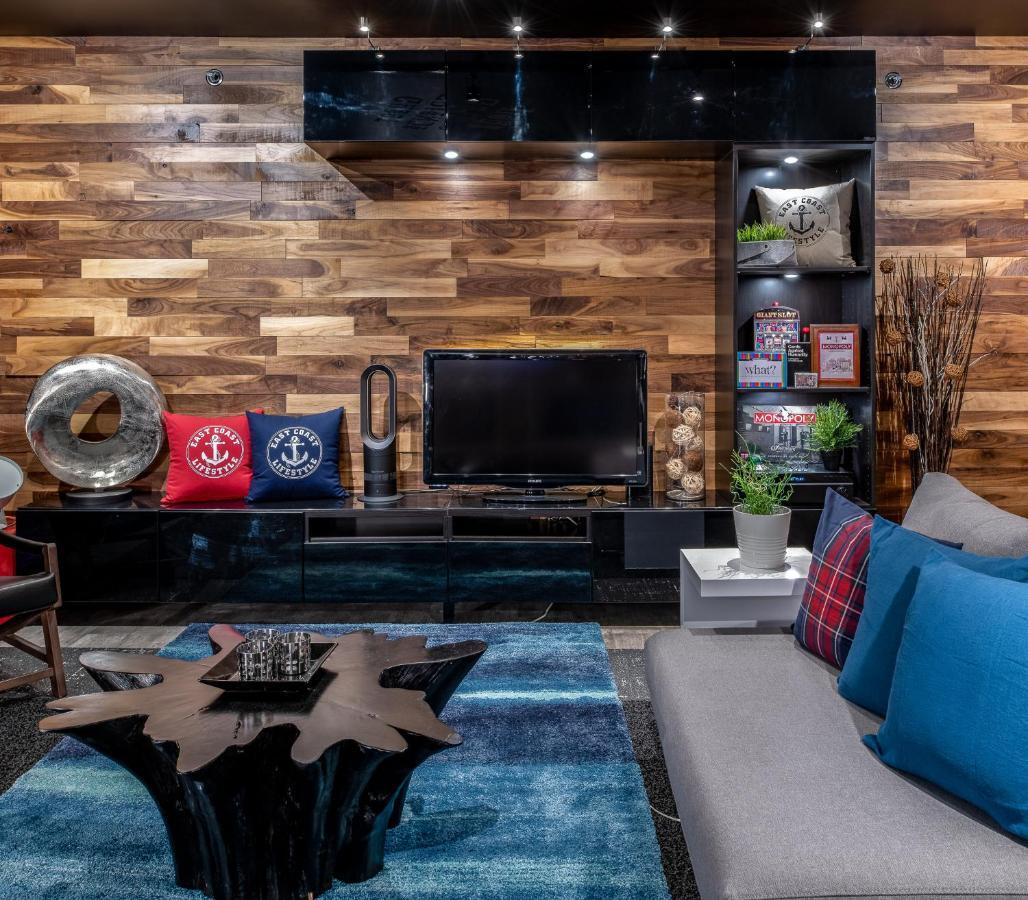Spectacular Designer Loft Downtown Apartment