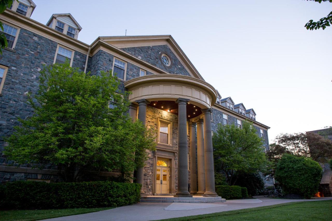 Hostel University Of King's College *