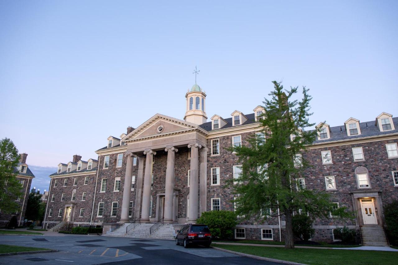 University Of King's College * Halifax