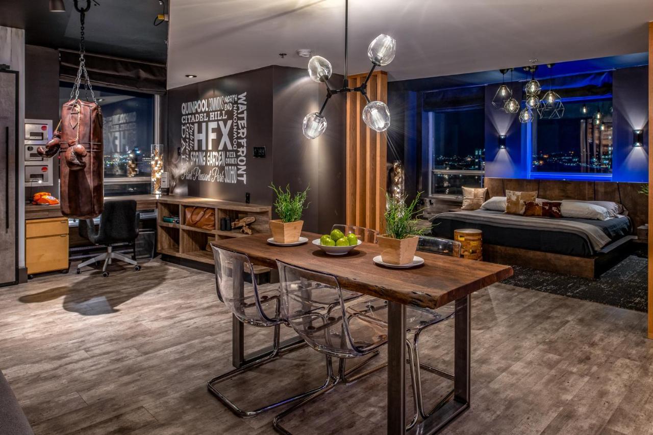 Spectacular Designer Loft Downtown Apartment *