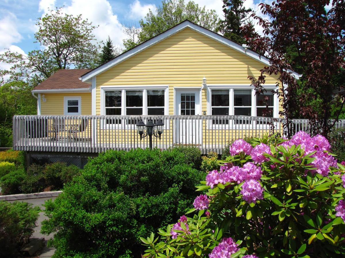 Larinda's Landing Oceanfront Cottages