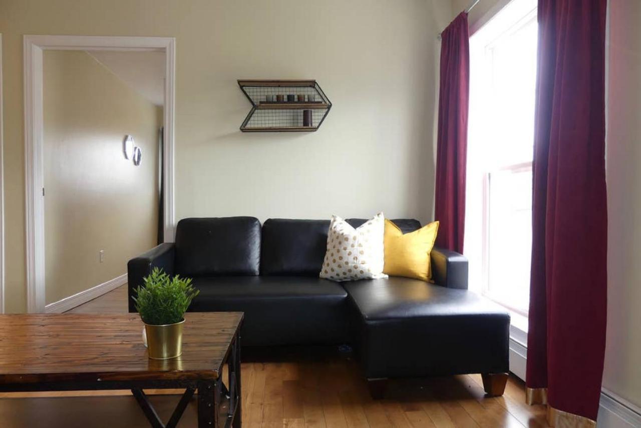 Apartment Belle Aire - Upper - Luxurious Getaway - Centrally Located *