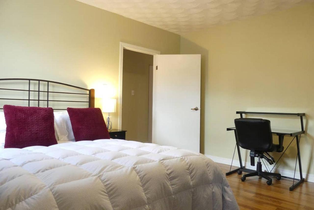 Belle Aire - Upper - Luxurious Getaway - Centrally Located *