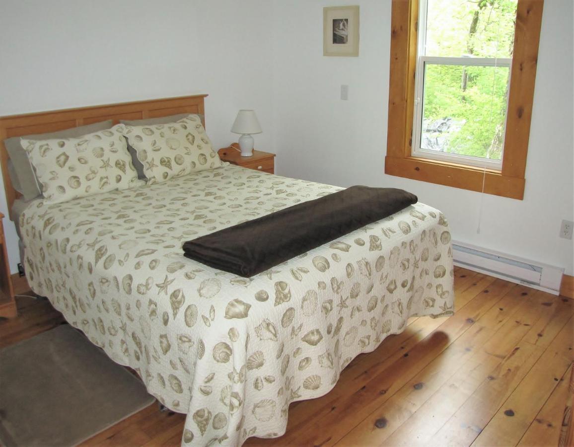 Larinda's Landing Oceanfront Cottages * Halifax
