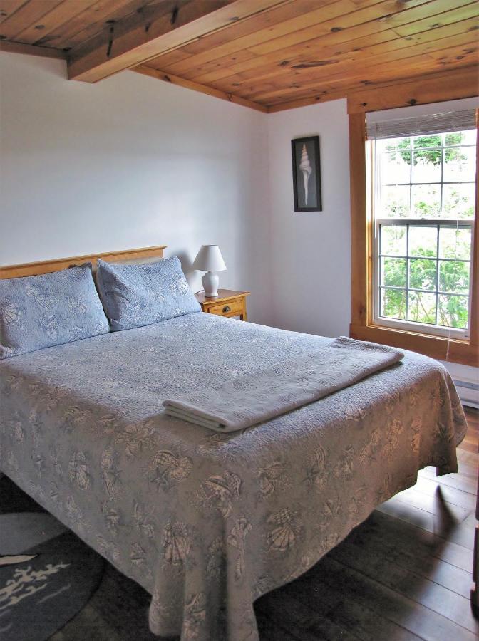 Larinda's Landing Oceanfront Cottages Halifax
