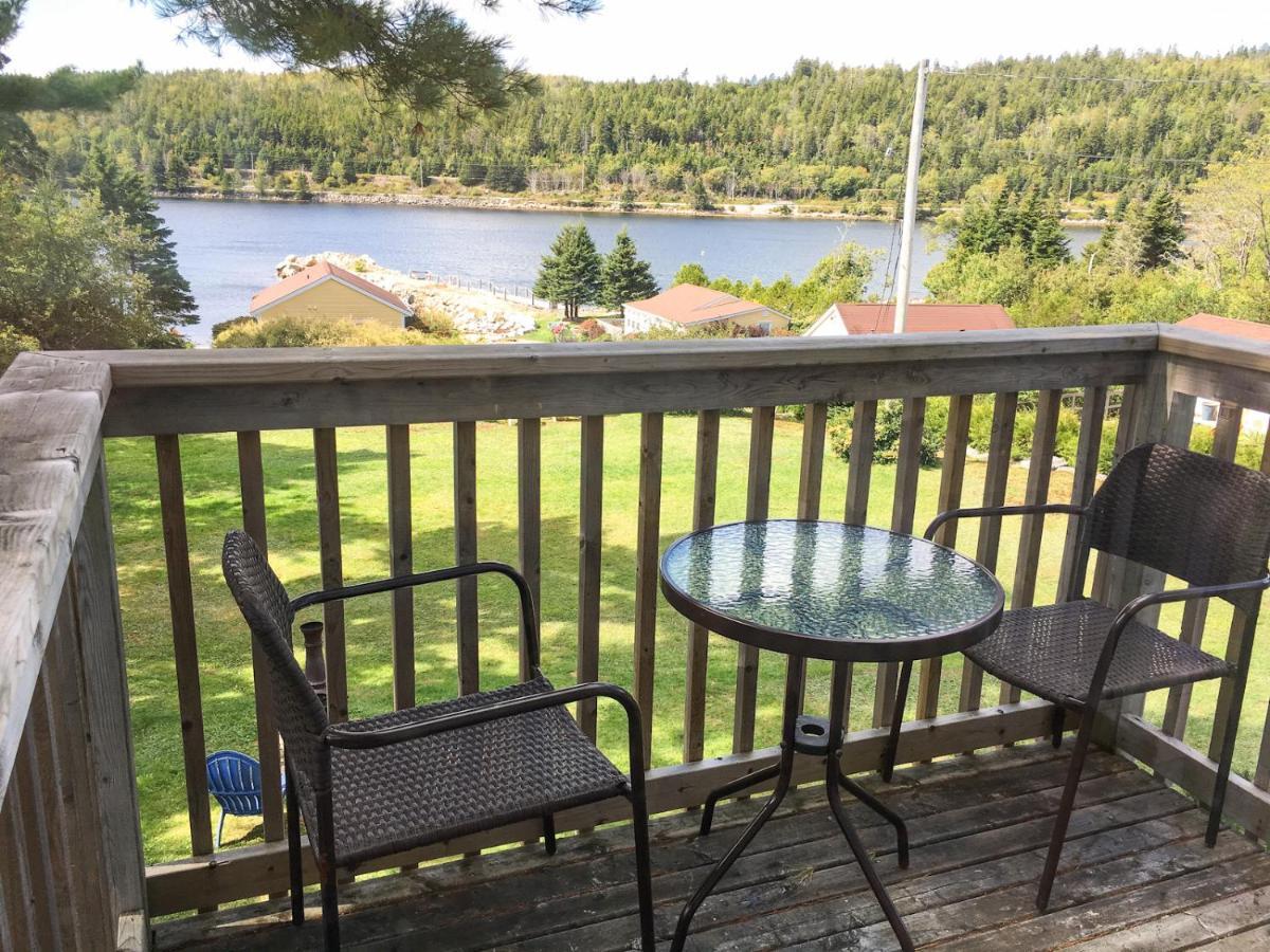 Chalet Larinda's Landing Oceanfront Cottages Halifax