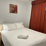 Cozy Private Home Single Rooms