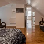 The Loft At Hiltz House