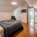 The Loft At Hiltz House