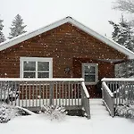 Anchorage House And Cottages