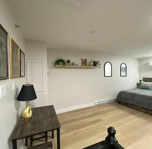 Harbour View Penthouse Suite