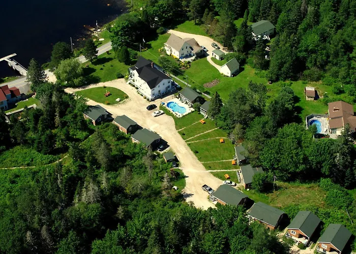 Anchorage House And Cottages