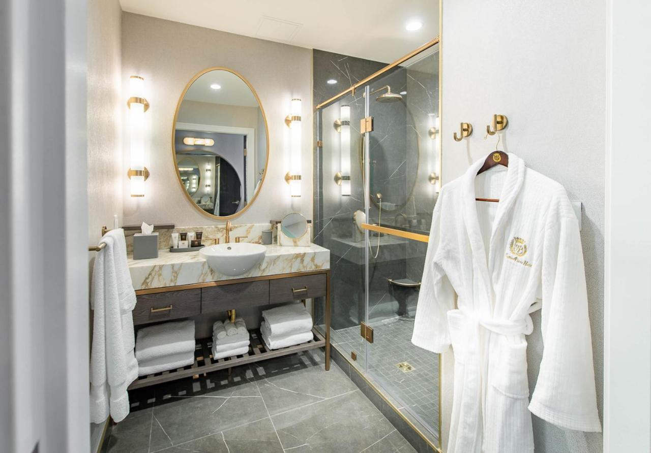 Hotel The Sutton Place 5*
