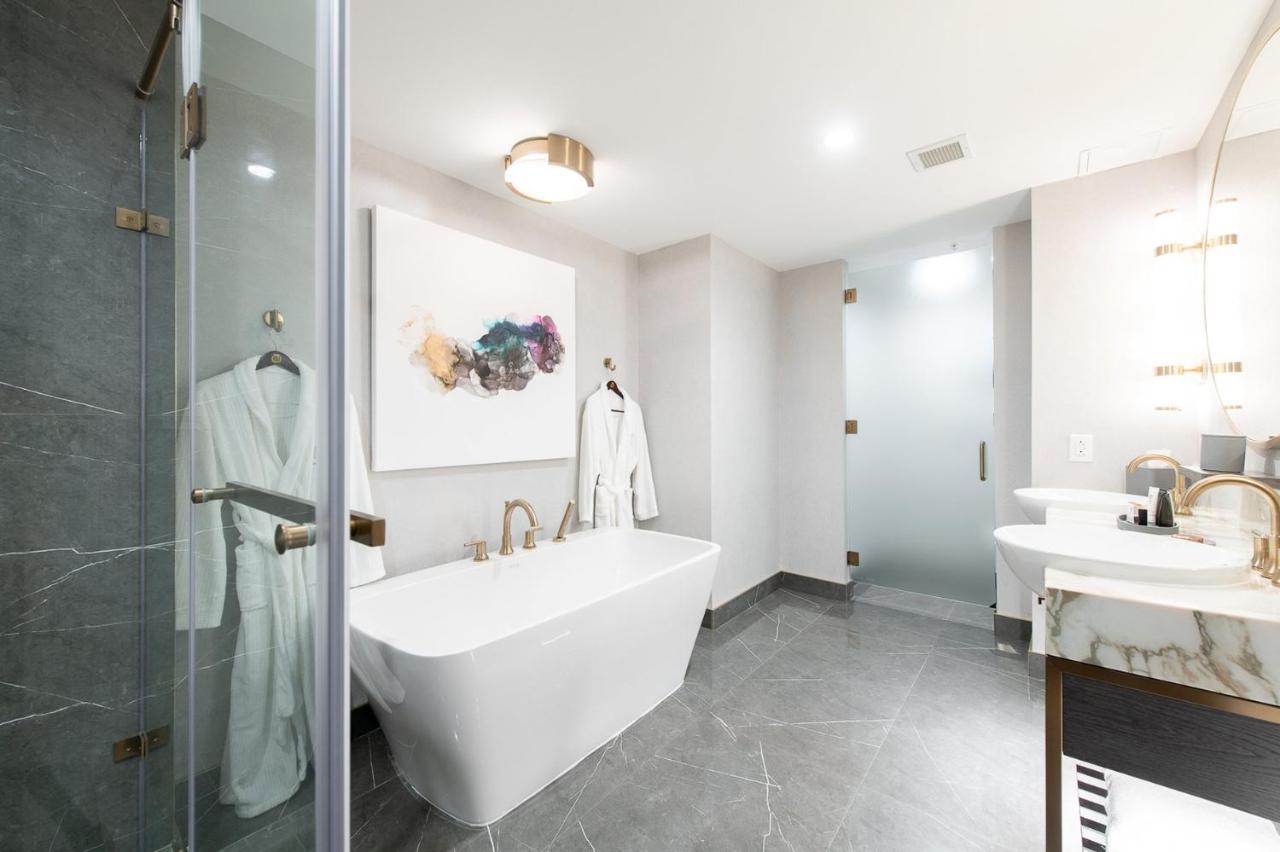 The Sutton Place 5*